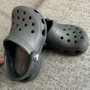 Toddler Crocs Size 6. Great condition.
